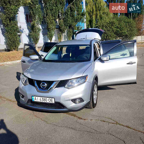 Внедорожник / Кроссовер Nissan Rogue 2016 в Киеве
