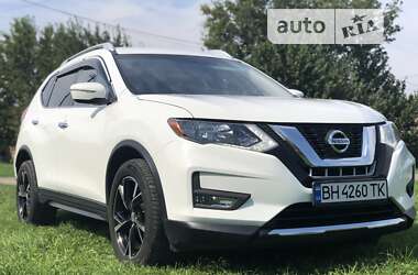 Внедорожник / Кроссовер Nissan Rogue 2016 в Черноморске