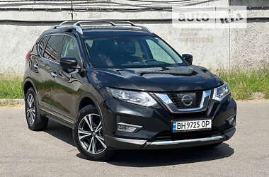 Внедорожник / Кроссовер Nissan Rogue 2017 в Киеве