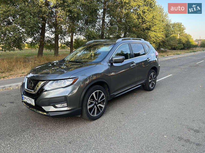 Внедорожник / Кроссовер Nissan Rogue 2019 в Ромнах