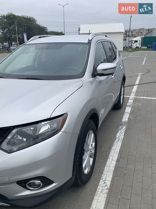 Позашляховик / Кросовер Nissan Rogue 2015 в Одесі