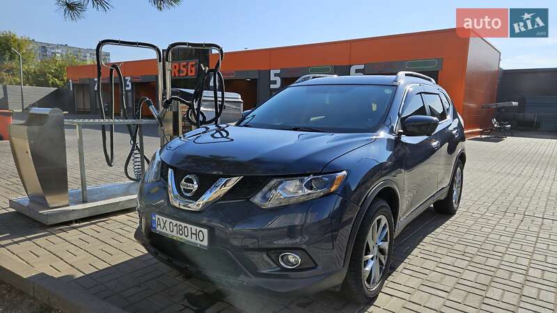 Внедорожник / Кроссовер Nissan Rogue 2015 в Харькове