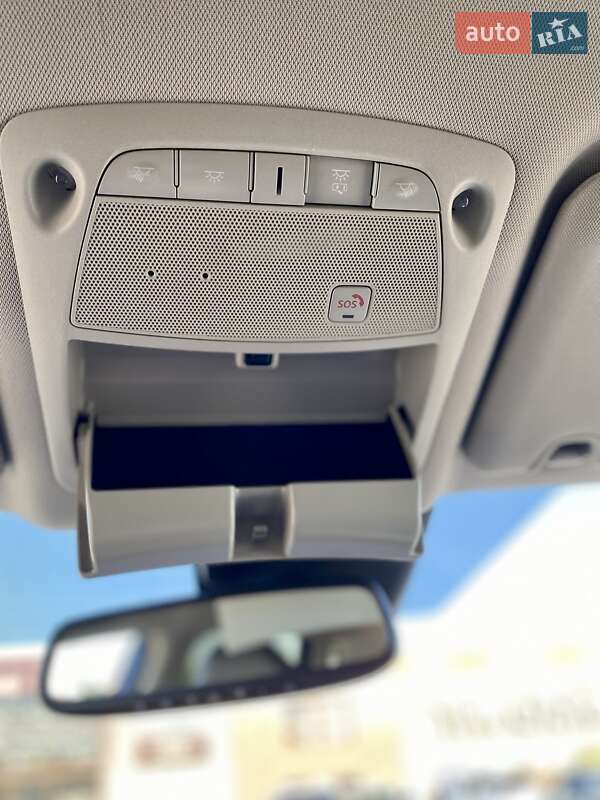 Позашляховик / Кросовер Nissan Rogue 2018 в Львові