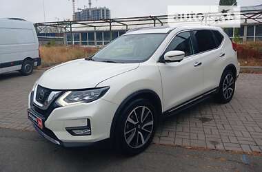 Позашляховик / Кросовер Nissan Rogue 2016 в Києві