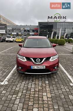 Внедорожник / Кроссовер Nissan Rogue 2016 в Львове