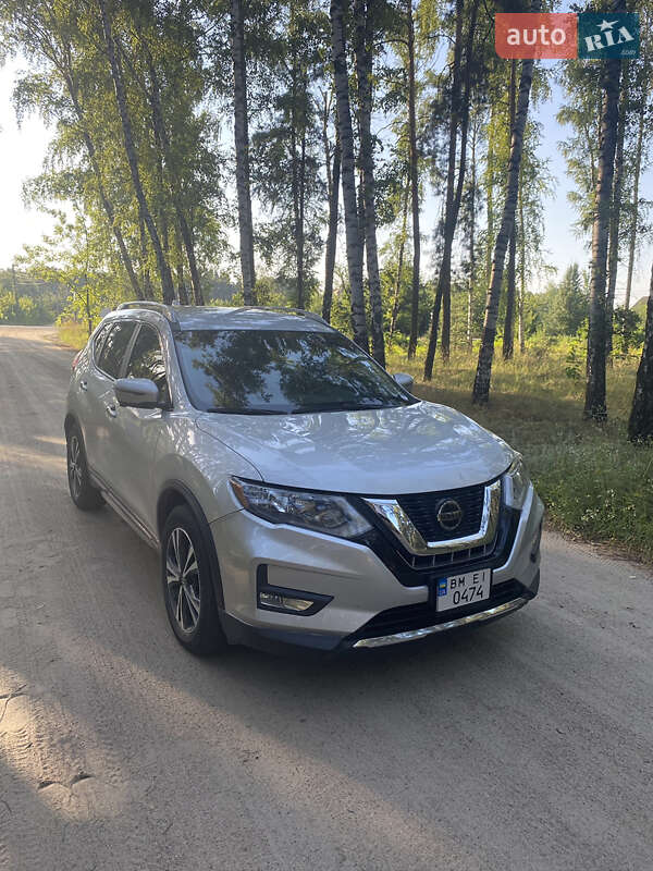Позашляховик / Кросовер Nissan Rogue 2018 в Охтирці