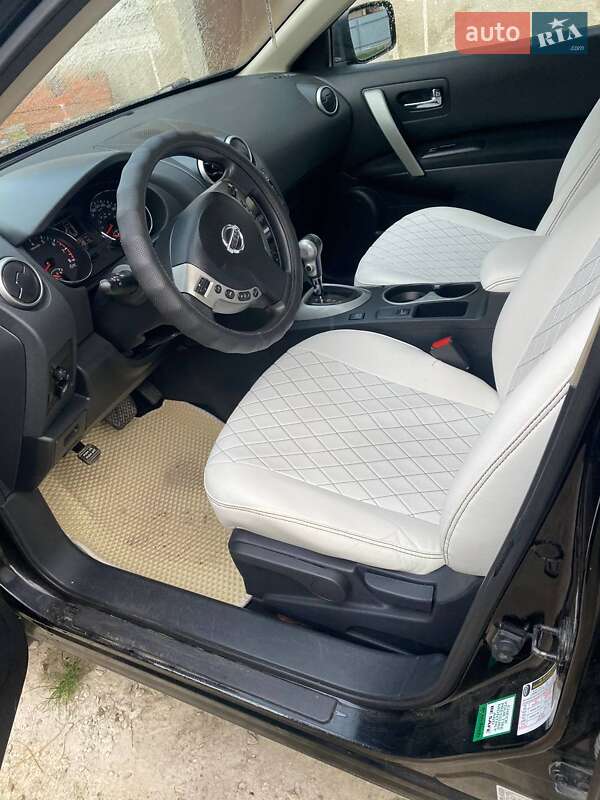 Внедорожник / Кроссовер Nissan Rogue 2012 в Ивано-Франковске