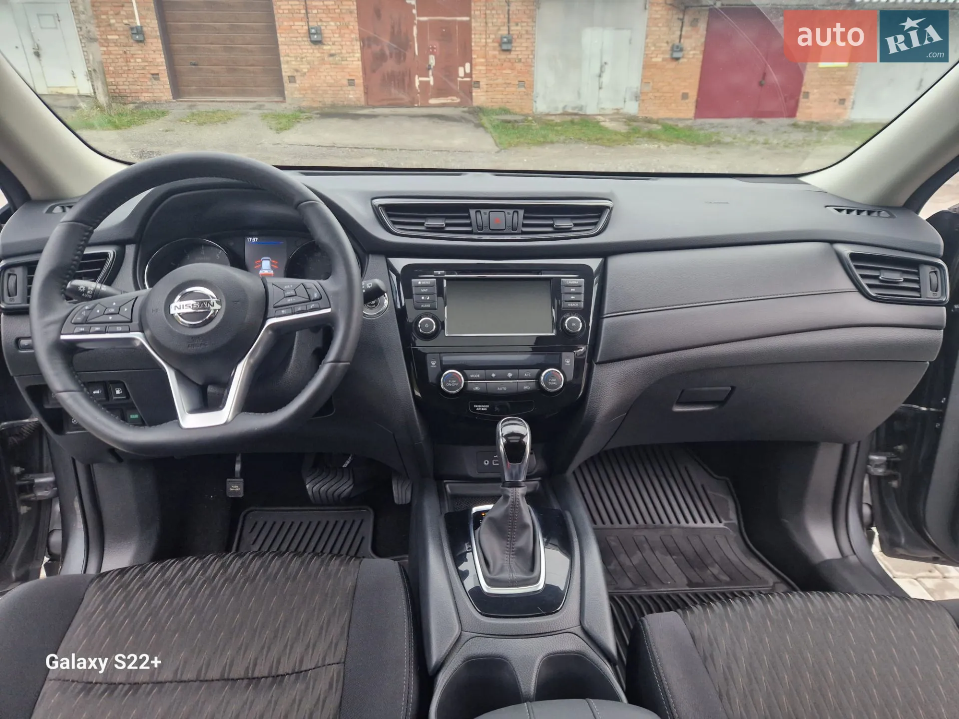 2018 Nissan Rogue - мініатюра 8