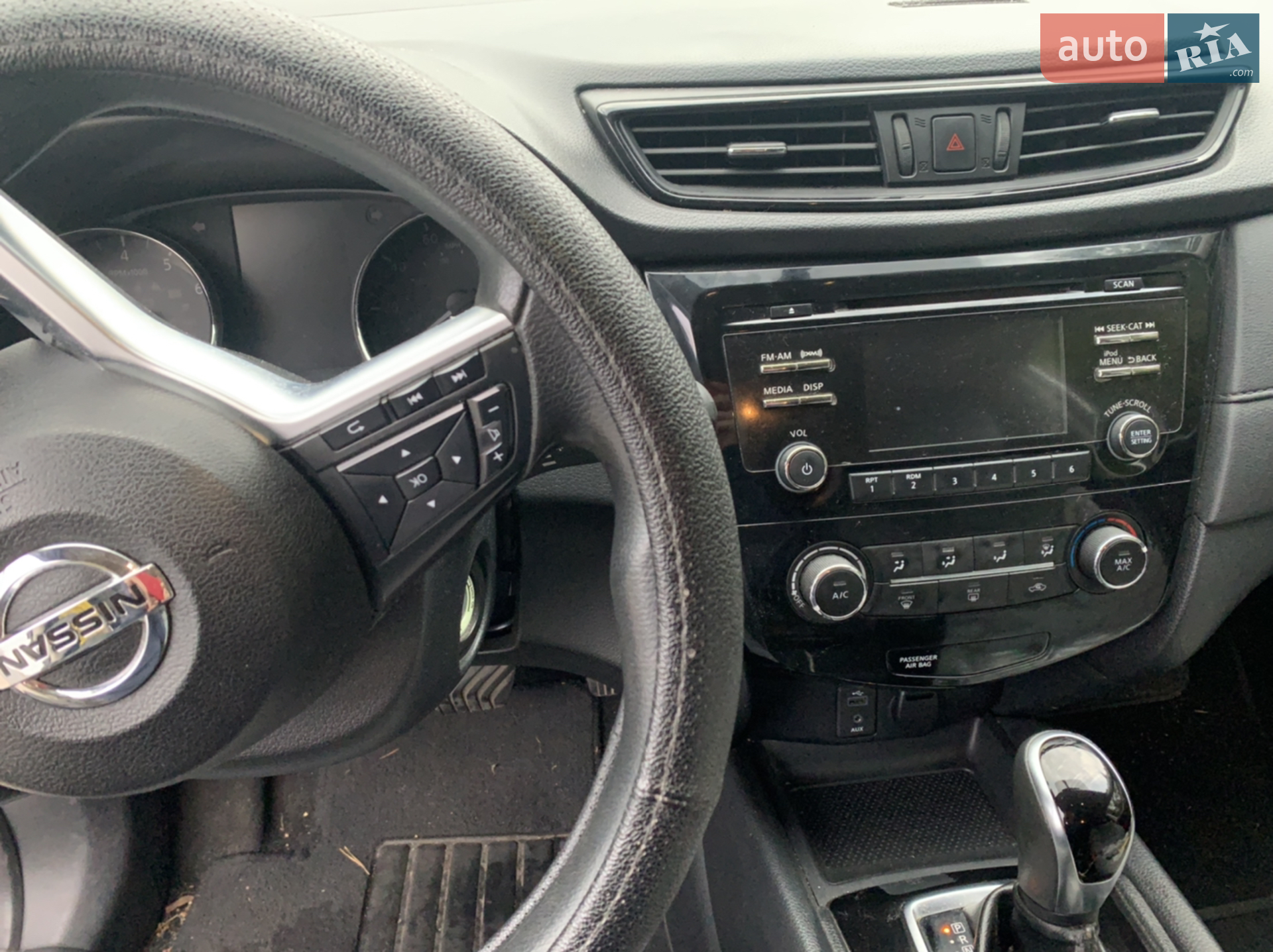 2016 Nissan Rogue - мініатюра 9