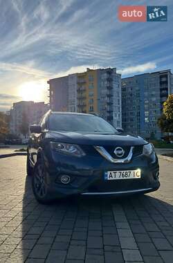 Внедорожник / Кроссовер Nissan Rogue 2016 в 