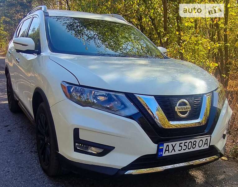 Позашляховик / Кросовер Nissan Rogue 2018 в Балаклії