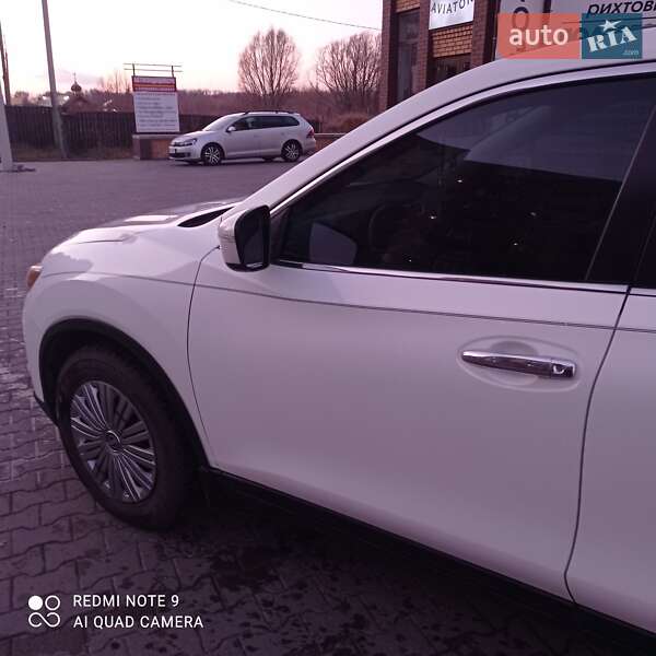 Позашляховик / Кросовер Nissan Rogue 2014 в Хмельницькому