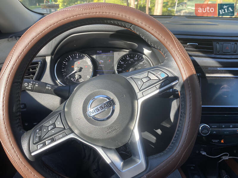 Внедорожник / Кроссовер Nissan Rogue 2019 в Ирпене