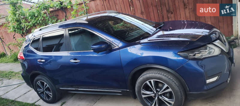 Позашляховик / Кросовер Nissan Rogue 2017 в Коломиї
