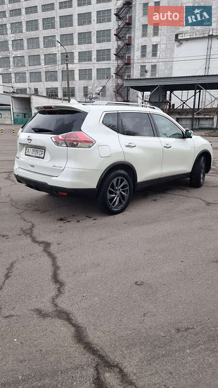 Внедорожник / Кроссовер Nissan Rogue 2016 в Белой Церкви