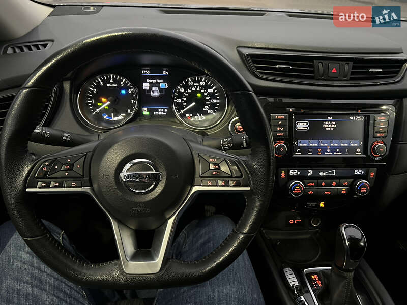 Позашляховик / Кросовер Nissan Rogue 2018 в Києві