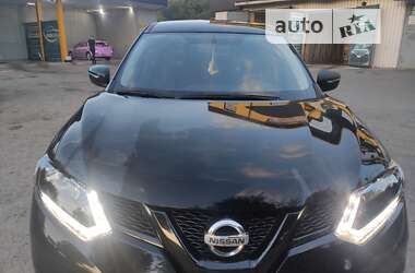 Внедорожник / Кроссовер Nissan Rogue 2015 в Харькове