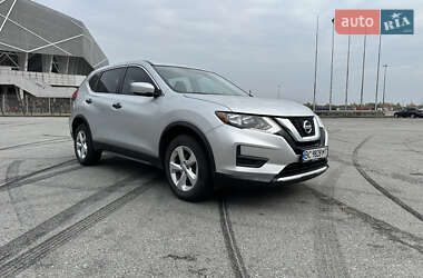 Внедорожник / Кроссовер Nissan Rogue 2017 в Львове