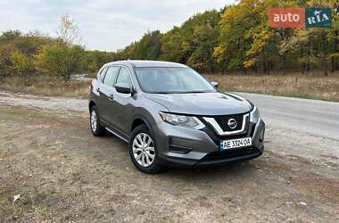 Позашляховик / Кросовер Nissan Rogue 2016 в Дніпрі