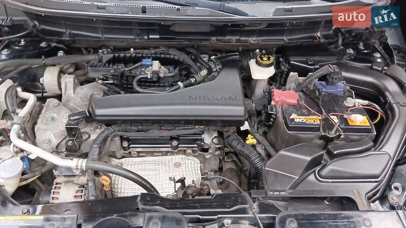 Позашляховик / Кросовер Nissan Rogue 2016 в Львові