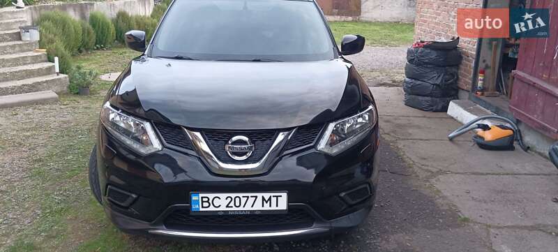 Позашляховик / Кросовер Nissan Rogue 2016 в Львові