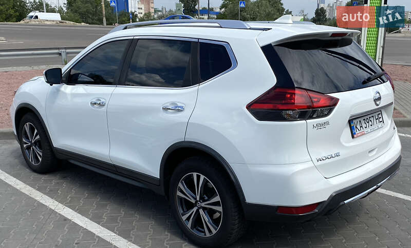 Позашляховик / Кросовер Nissan Rogue 2017 в Києві