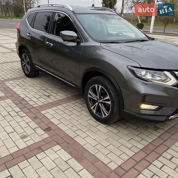 Внедорожник / Кроссовер Nissan Rogue 2016 в Измаиле