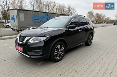 Позашляховик / Кросовер Nissan Rogue 2018 в Києві