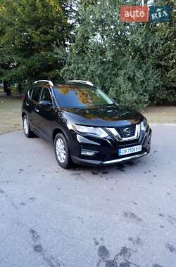 Внедорожник / Кроссовер Nissan Rogue 2018 в Чернигове