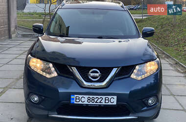 Позашляховик / Кросовер Nissan Rogue 2015 в Львові