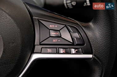 Внедорожник / Кроссовер Nissan Rogue 2019 в 