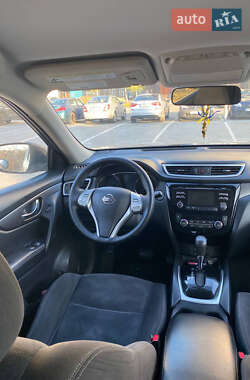 Внедорожник / Кроссовер Nissan Rogue 2015 в Черкассах