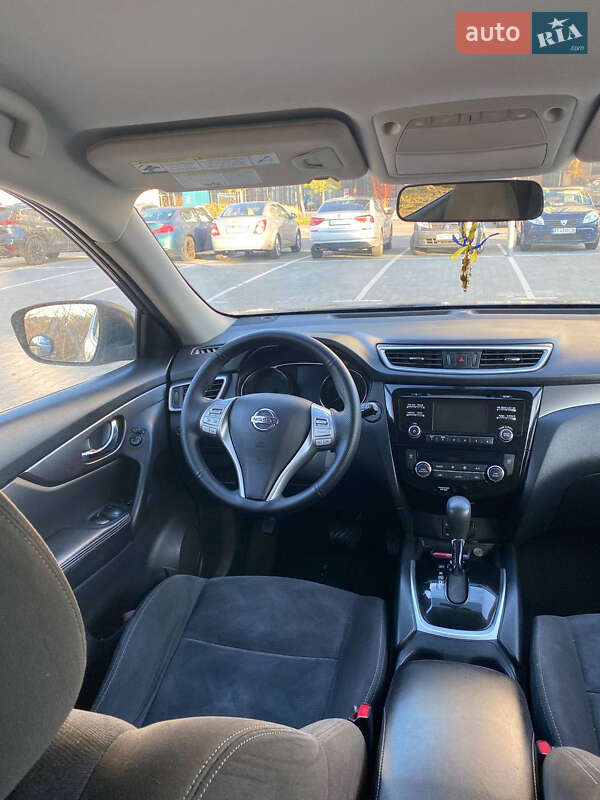 Позашляховик / Кросовер Nissan Rogue 2015 в Черкасах