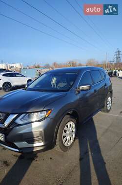 Позашляховик / Кросовер Nissan Rogue 2017 в Ірпені