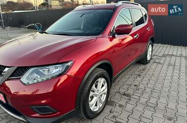 Внедорожник / Кроссовер Nissan Rogue 2016 в Львове