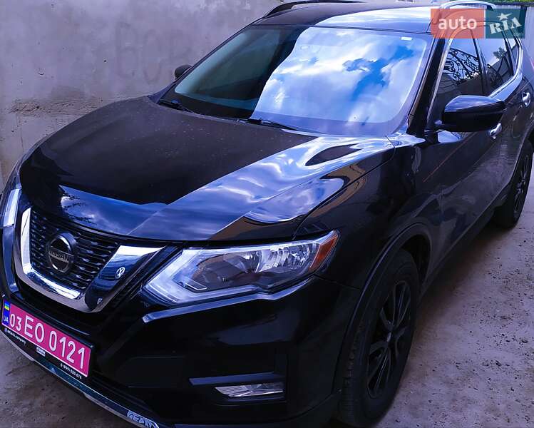 Внедорожник / Кроссовер Nissan Rogue 2017 в Ковеле