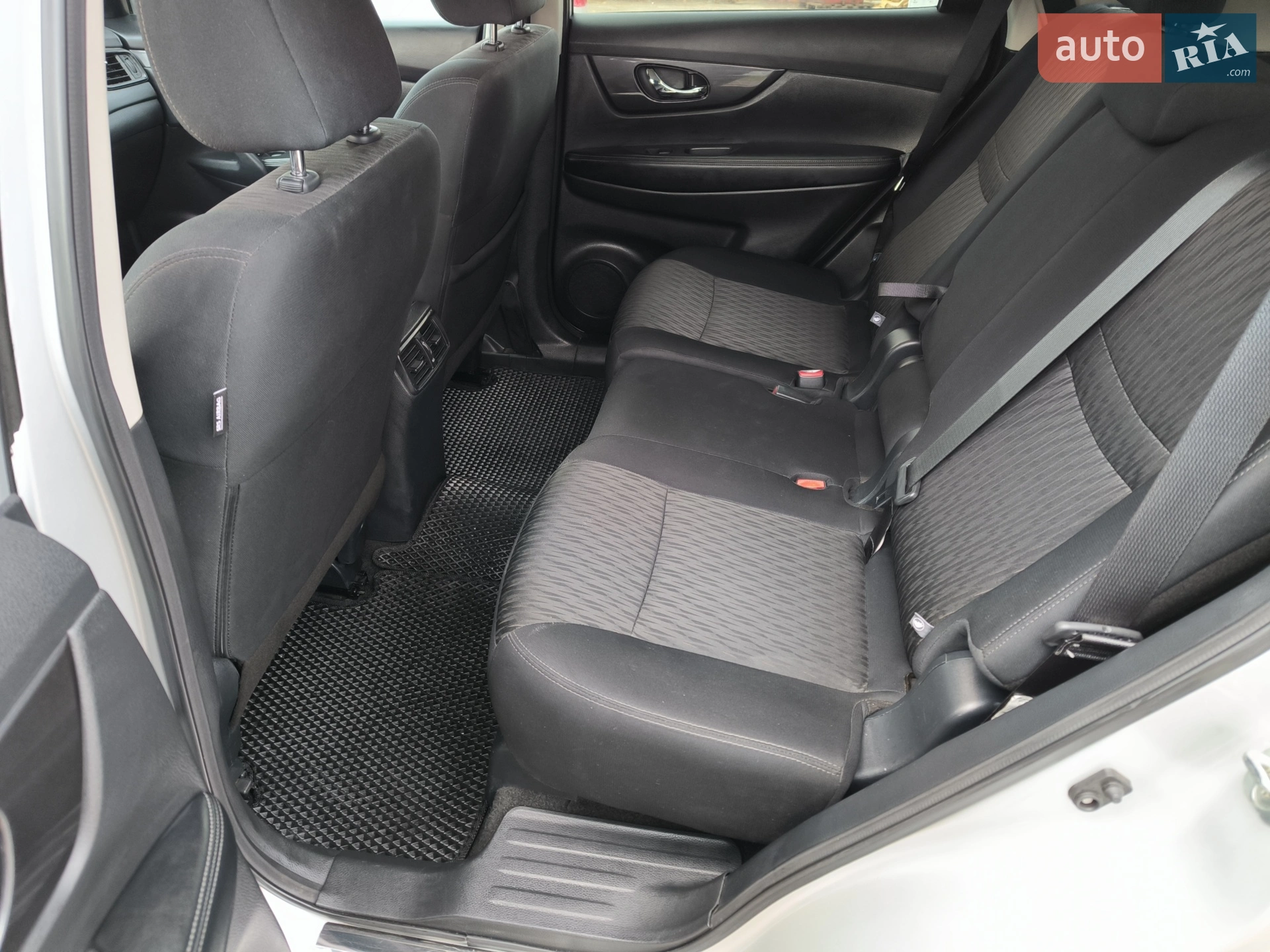 2020 Nissan Rogue - мініатюра 7