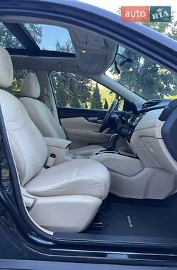 Внедорожник / Кроссовер Nissan Rogue 2016 в 