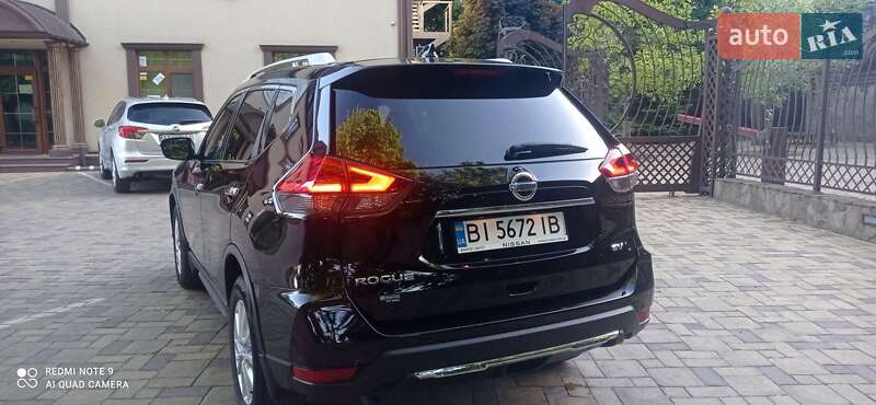Позашляховик / Кросовер Nissan Rogue 2017 в Полтаві