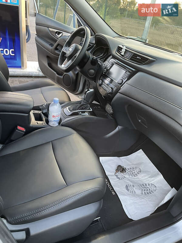 Позашляховик / Кросовер Nissan Rogue 2020 в Києві