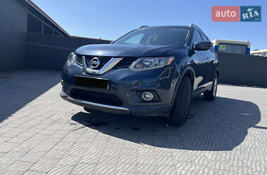 Внедорожник / Кроссовер Nissan Rogue 2016 в Львове