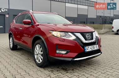 Внедорожник / Кроссовер Nissan Rogue 2017 в Ивано-Франковске