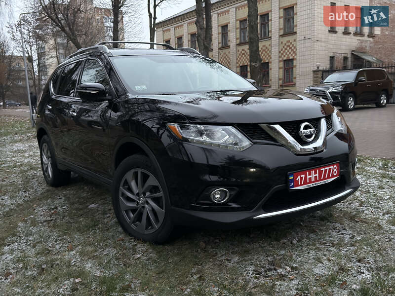 Позашляховик / Кросовер Nissan Rogue 2014 в Лубнах