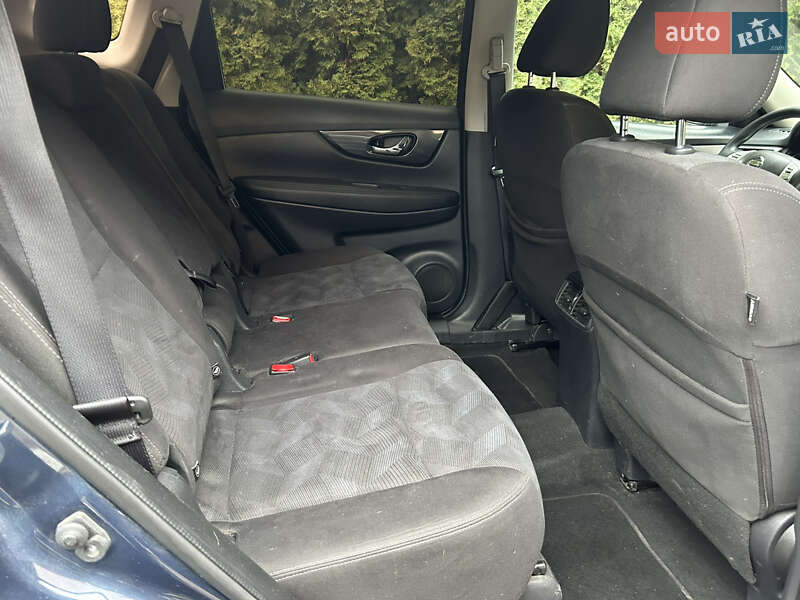 Позашляховик / Кросовер Nissan Rogue 2016 в Івано-Франківську