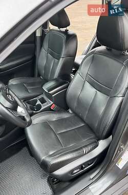 Внедорожник / Кроссовер Nissan Rogue 2018 в 