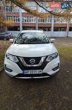 Позашляховик / Кросовер Nissan Rogue 2017 в Львові