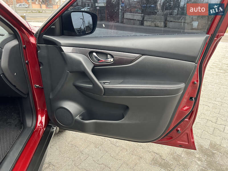 Внедорожник / Кроссовер Nissan Rogue 2018 в Виннице