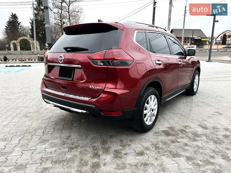 Внедорожник / Кроссовер Nissan Rogue 2018 в Виннице