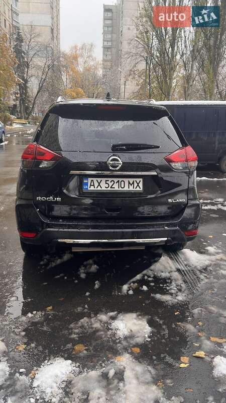 Позашляховик / Кросовер Nissan Rogue 2017 в Харкові