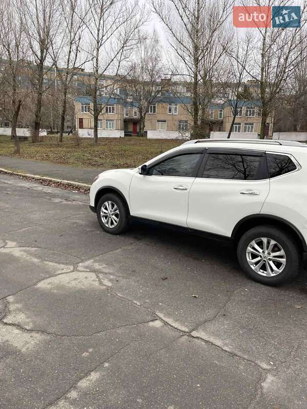 Позашляховик / Кросовер Nissan Rogue 2014 в Кривому Розі